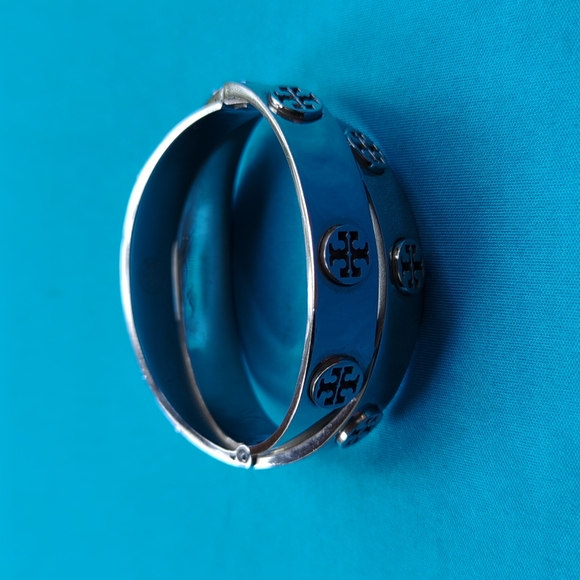 Tory Burch Metal Double-Wrap Logo Bracelet - Picture 1 of 8